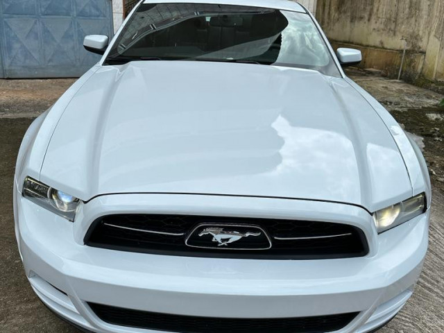 Ford Mustang, Voitures, Conakry