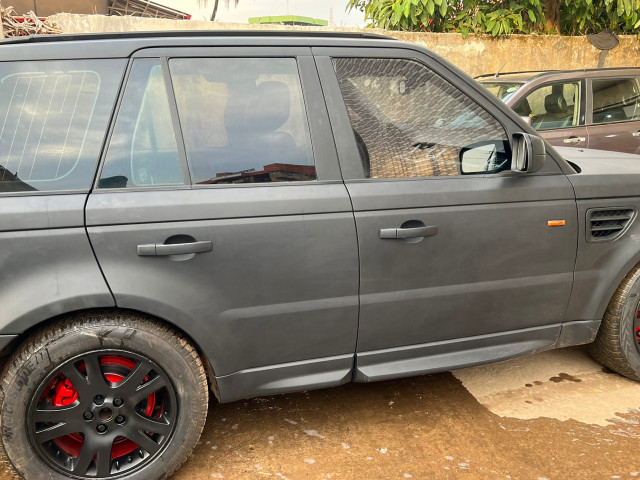 Land Rover Range Rover, Voitures, Conakry