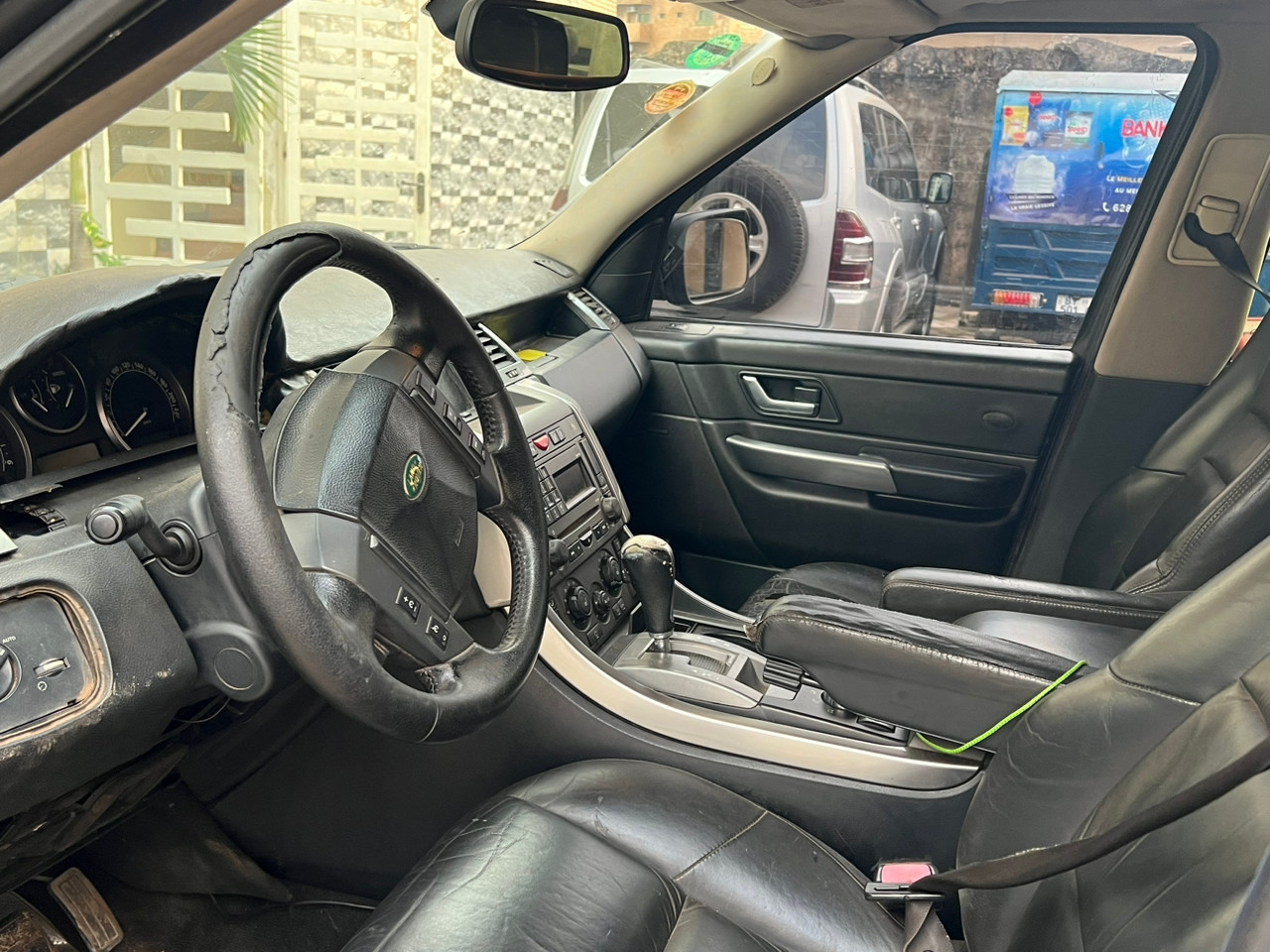 Land Rover Range Rover, Voitures, Conakry