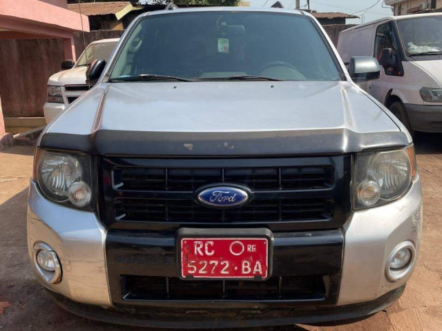 Ford Escape, Voitures, Conakry