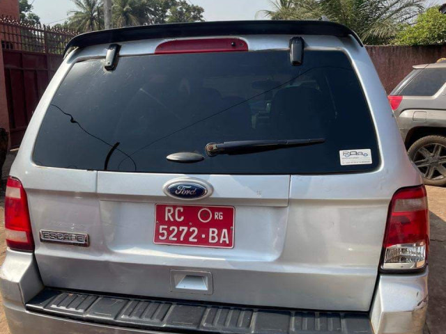 Ford Escape, Voitures, Conakry