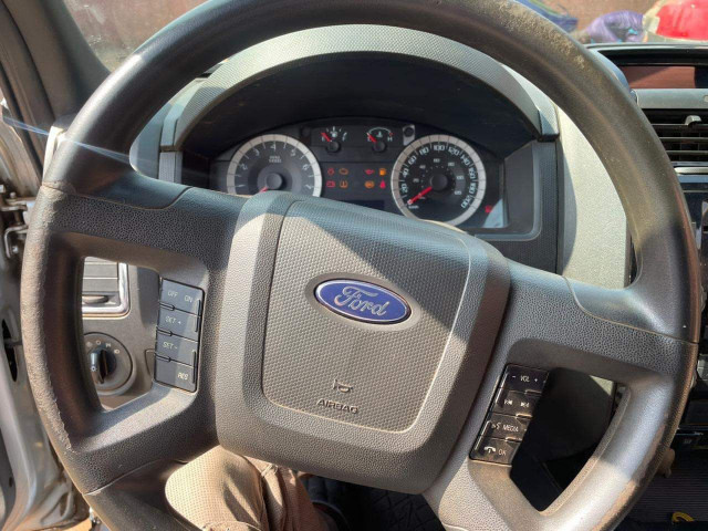Ford Escape, Voitures, Conakry