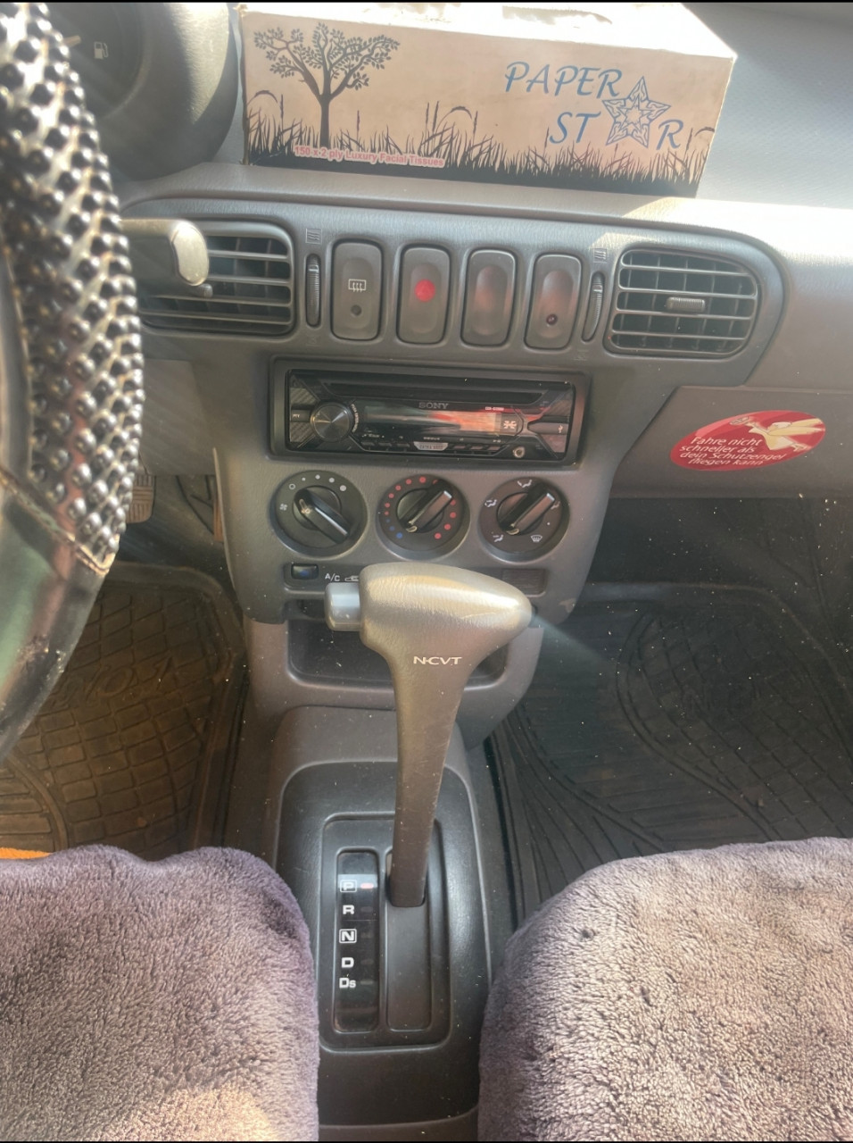Nissan Micra, Voitures, Conakry