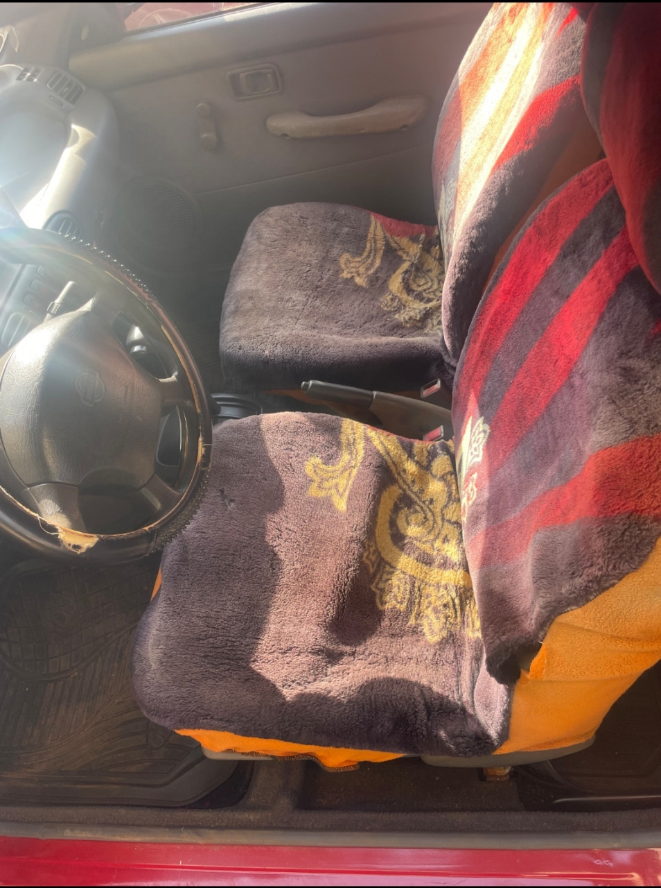 Nissan Micra, Voitures, Conakry