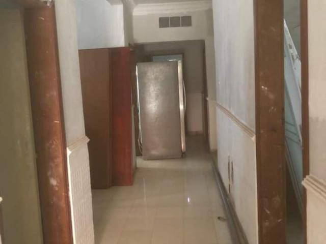 Bâtiment à Kaporo Centre, Maisons, Conakry