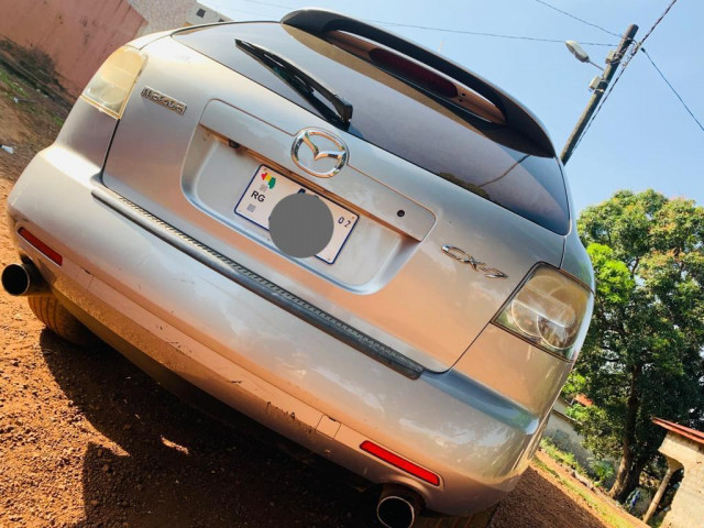 Mazda CX-7, Voitures, Conakry