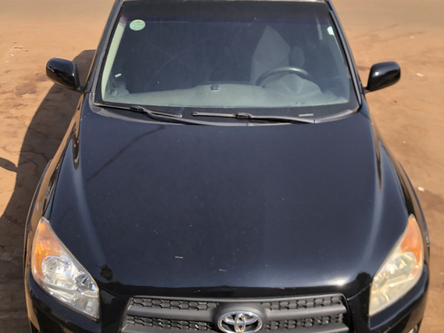 Toyota RAV4, Voitures, Conakry