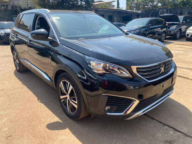 Peugeot 5008, Voitures, Conakry