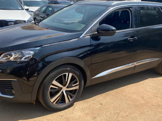 Peugeot 5008, Voitures, Conakry