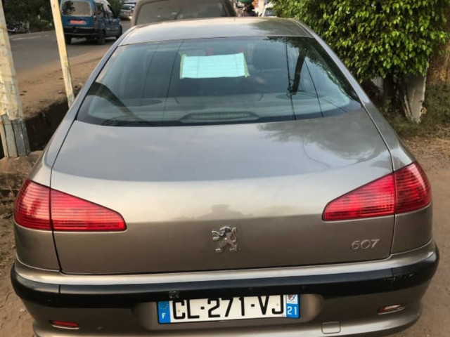 Peugeot 607, Voitures, Conakry