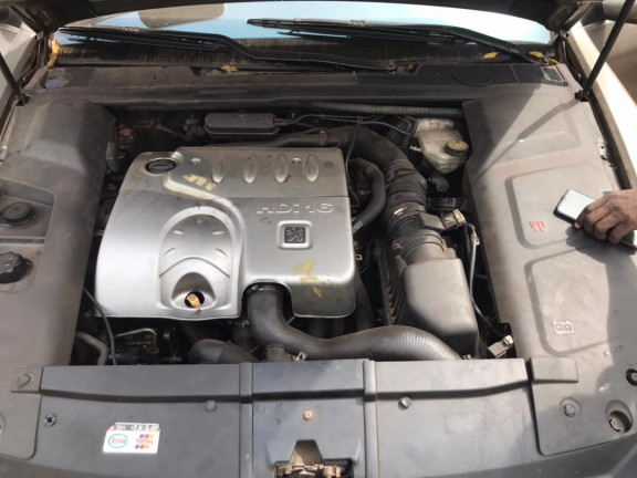Peugeot 607, Voitures, Conakry