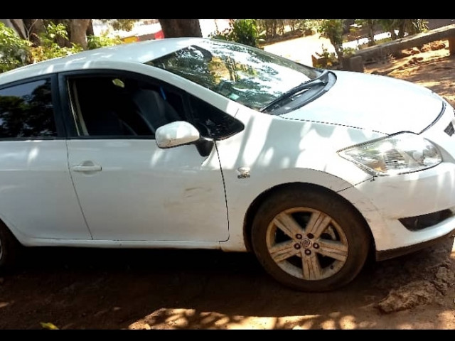 Toyota Auris, Voitures, Conakry