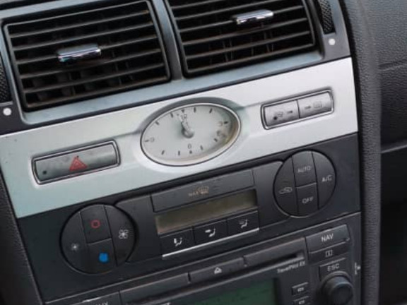 Ford Mondeo, Voitures, Conakry