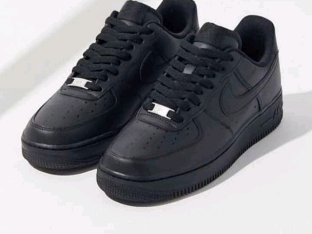 Différentes Chaussures Nike Air Force, Chaussures, Conakry