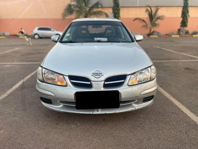 Nissan Almera, Voitures, Conakry