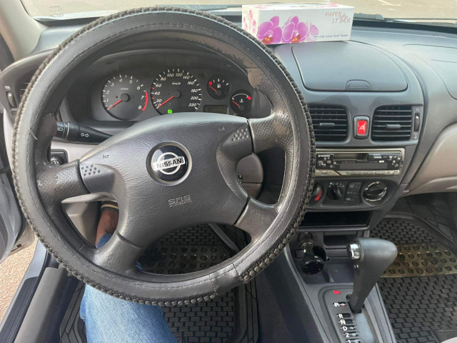 Nissan Almera, Voitures, Conakry