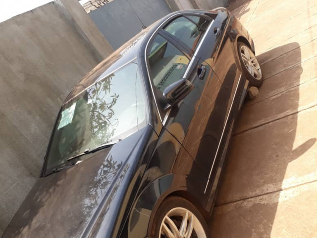 Mercedes-Bnez Classe C, Voitures, Conakry