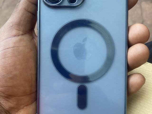 Apple iPhone 13 Pro Max, Téléphones Mobiles, Conakry