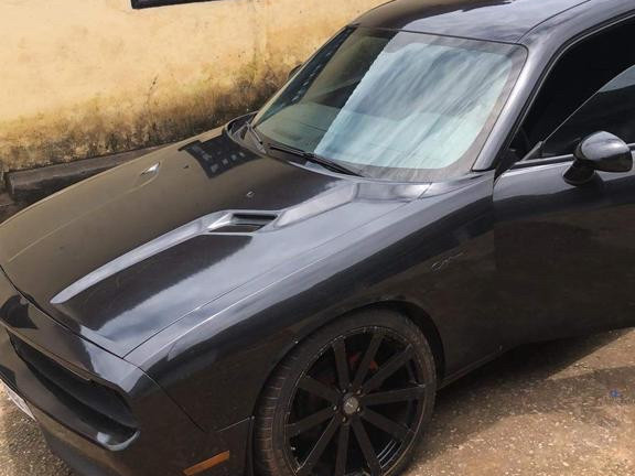 Dodge Challenger, Voitures, Conakry