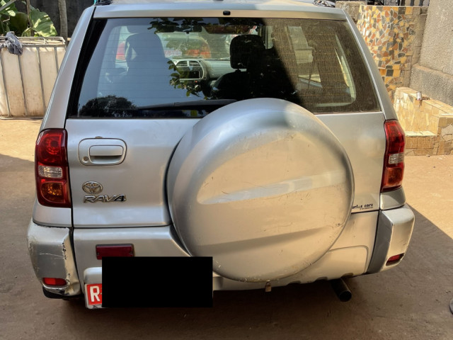Toyota RAV4, Voitures, Conakry