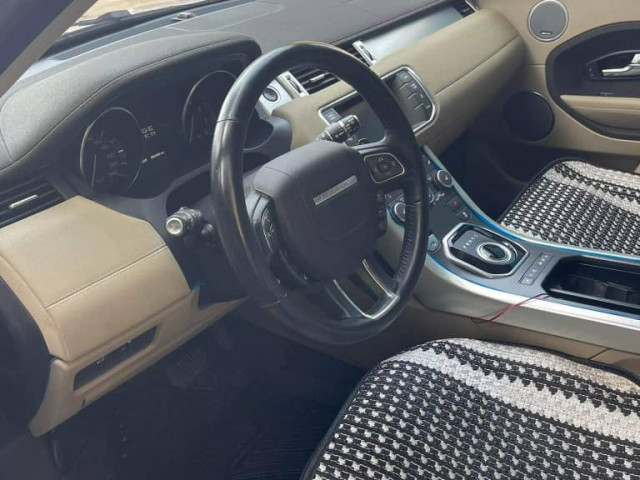 Land Rover Range Rover Evoque, Voitures, Conakry