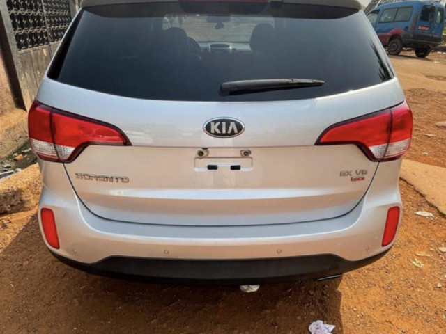 KIA Sorento, Voitures, Conakry
