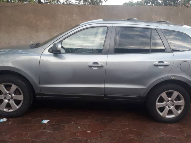 Hyundai Santa Fe, Voitures, Conakry