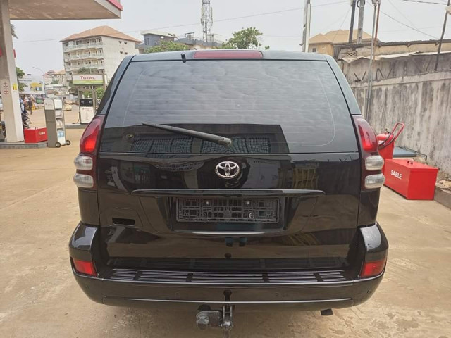 Toyota Land Cruiser Prado, Voitures, Conakry