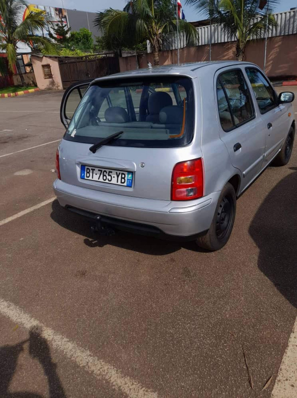 Nissan Micra, Voitures, Conakry