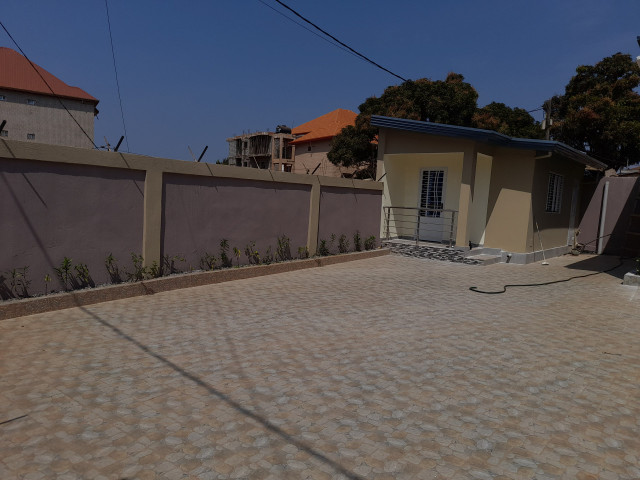 Maison à Lambanyi, Maisons, Conakry