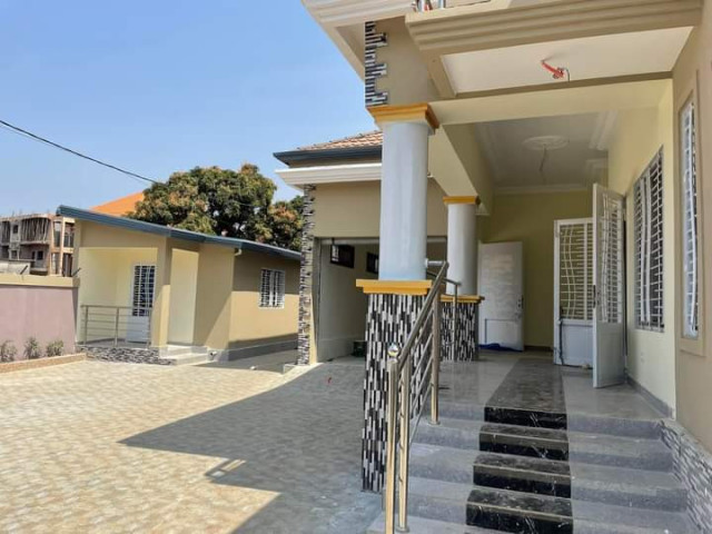 Maison à Lambanyi, Maisons, Conakry