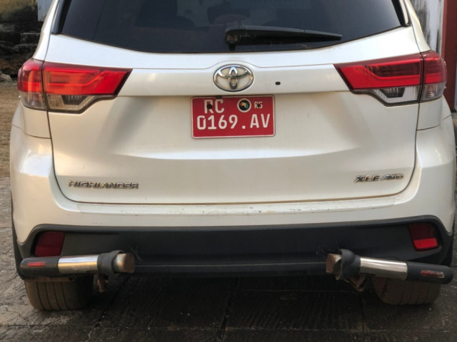 Toyota Highlander, Voitures, Conakry