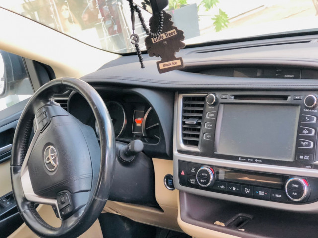 Toyota Highlander, Voitures, Conakry