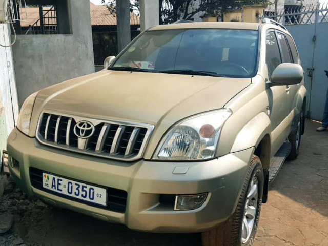 Toyota Land Cruiser Prado, Voitures, Conakry