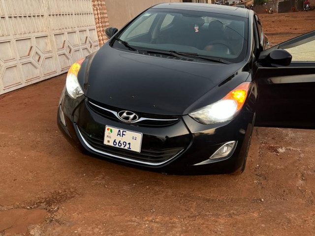 Hyundai Elantra, Voitures, Conakry