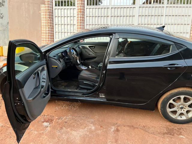 Hyundai Elantra, Voitures, Conakry