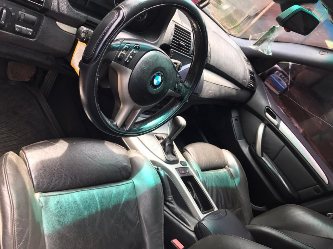 BMW X5, Voitures, Conakry