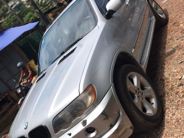 BMW X5, Voitures, Conakry