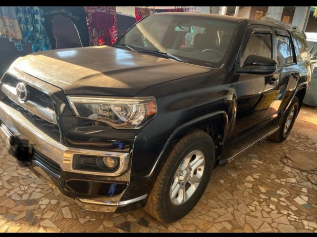 Toyota 4Runner, Voitures, Conakry