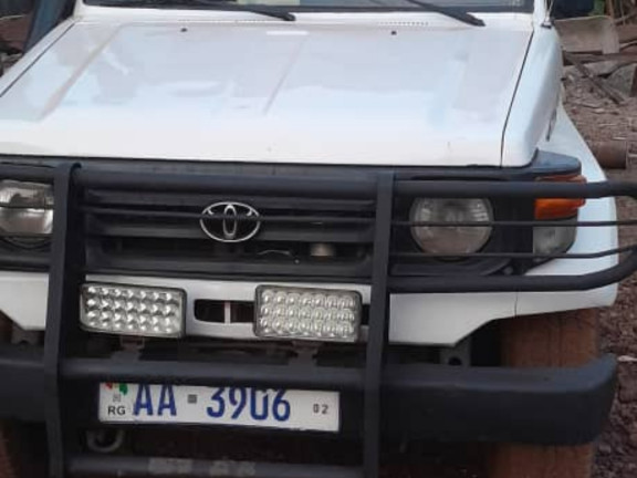 Toyota Land Cruiser, Voitures, Conakry