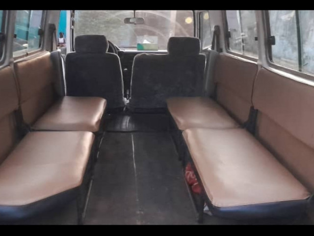 Toyota Land Cruiser, Voitures, Conakry