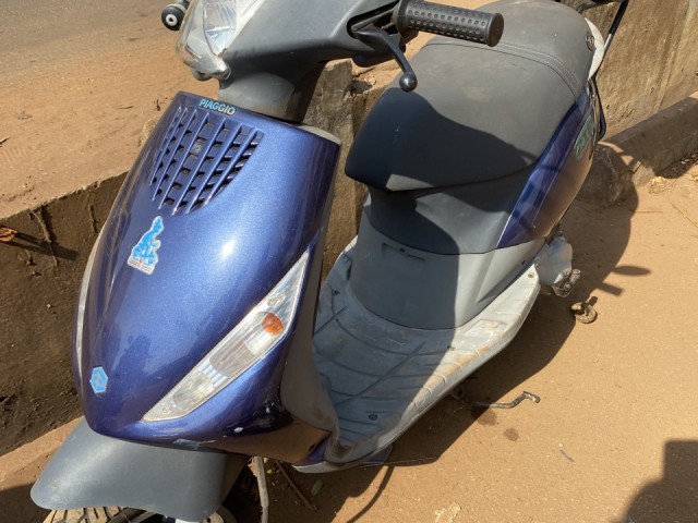 Scooter PIAGO, Motos - Scooters, Conakry