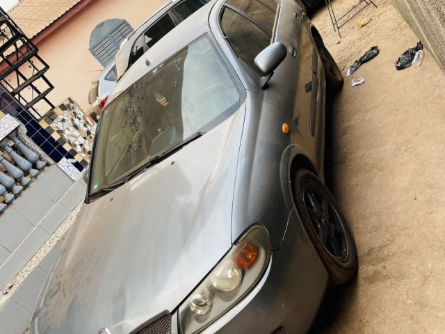 Nissan Almera, Voitures, Conakry