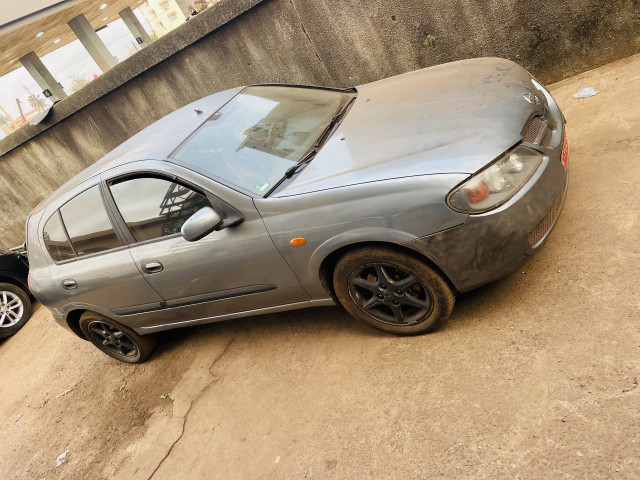 Nissan Almera, Voitures, Conakry