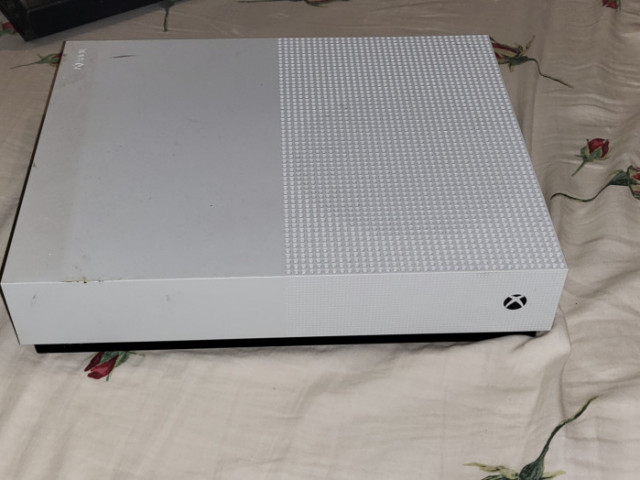 Microsoft Xbox One S, Jeux Vidéo - Consoles, Conakry