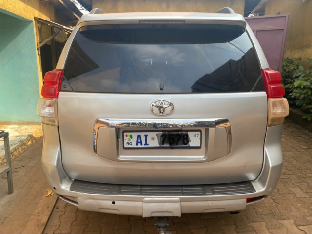 Toyota Land Cruiser, Voitures, Conakry