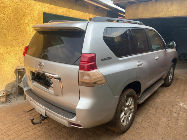 Toyota Land Cruiser, Voitures, Conakry
