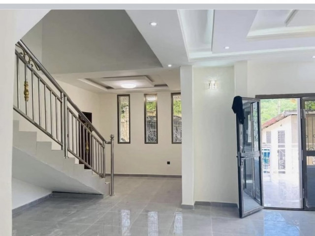 Maison à vendre, Maisons, Conakry