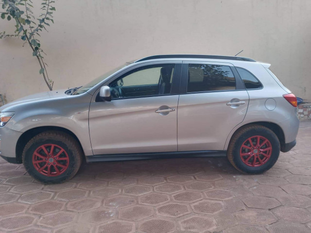 Mitsubishi RVR, Voitures, Conakry