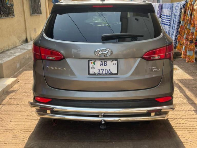 Hyundai Santa Fe, Voitures, Conakry